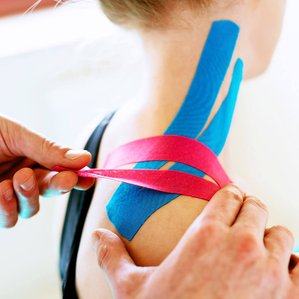 Behandlung-Kinesiologie-Rücken-Nacken und Schulter